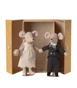 Harrods Maileg Mum and Dad Mice Wedding Box Set 16cm- Buy online at McGrocer
