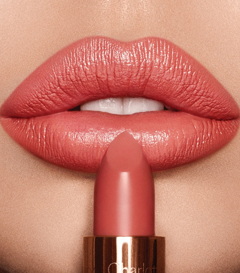 Charlotte Tilbury K.I.S.S.I.N.G lipstick - British product