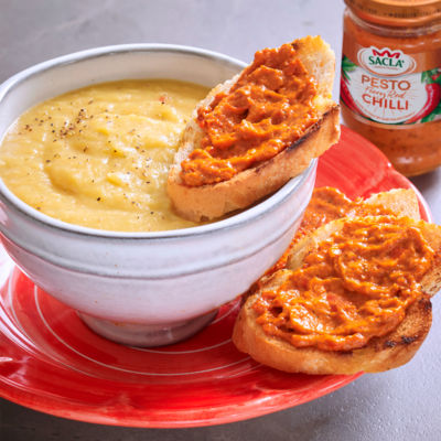 Sacla fiery red chilli pesto 190g (British brand)