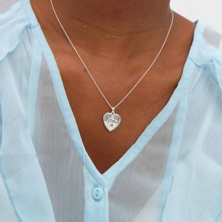 Inicio St Christopher heart necklace 16 inch, imported from the UK