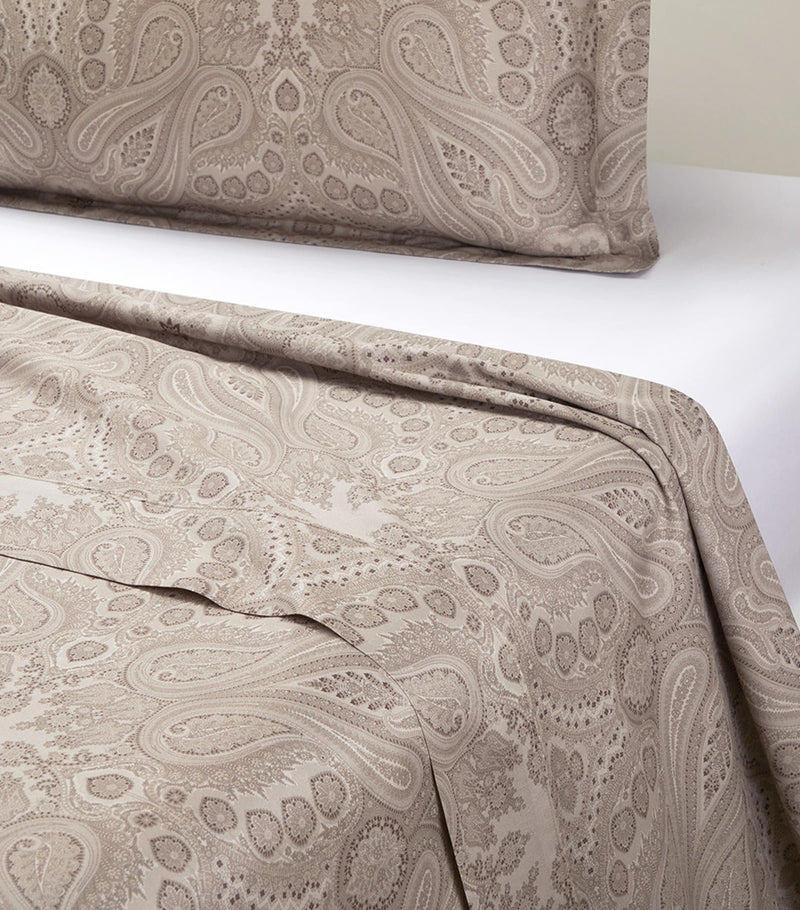 Ralph Lauren Home Beaumont Double Flat Sheet 240cm x 280cm, imported from the UK
