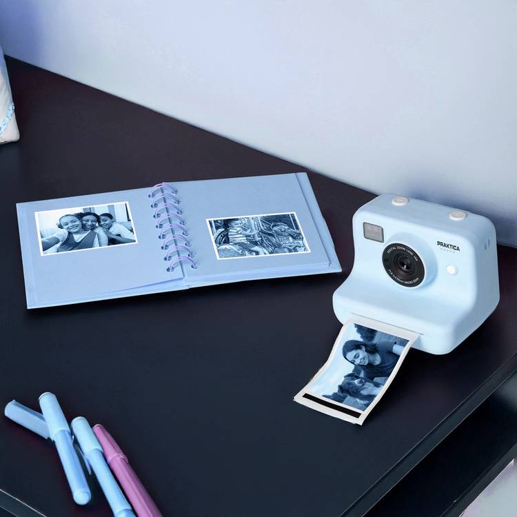 Praktika Snap & Stick kids camera blue, imported from the UK