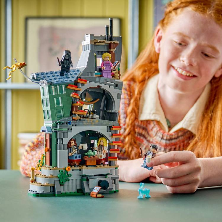 LEGO Harry Potter Luna Lovegood's House 29 cm (British brand)