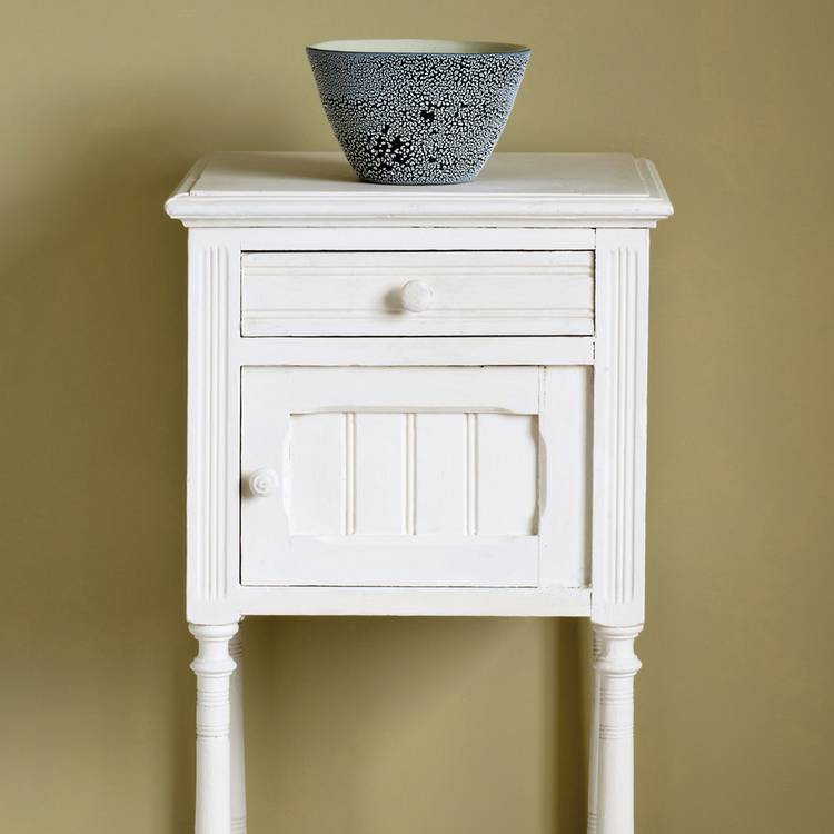 Annie Sloan chalk paint Original White 1L, imported from the UK