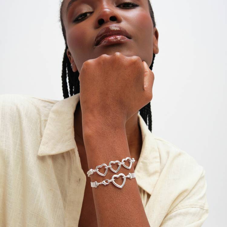 Inicio silver plated mesh heart clasp bracelet 18cm - British product