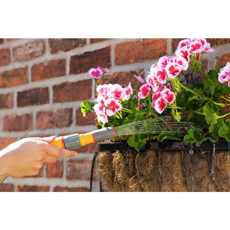 Hozelock 3-in-1 nozzle starter set with three spray patterns, imported from the UK