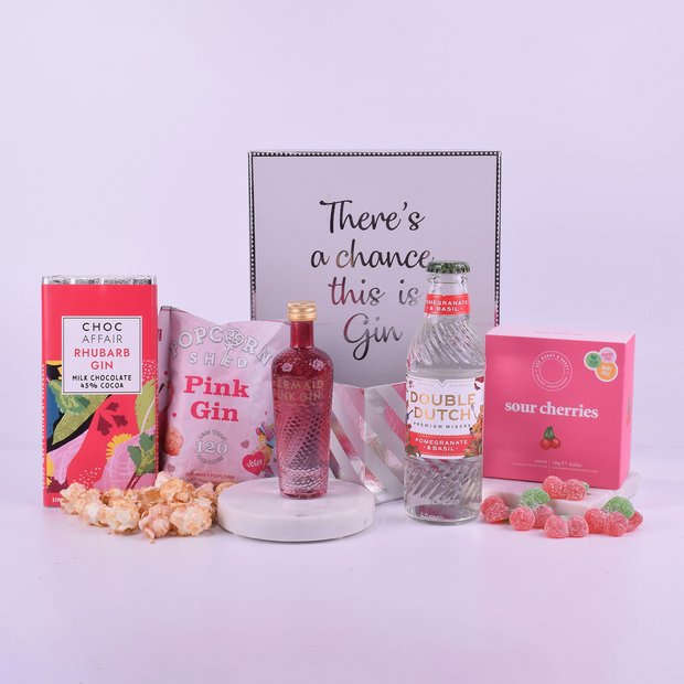 Spicers Of Hythe pink gin lover gift box with Mermaid Pink Gin and treats, UK version