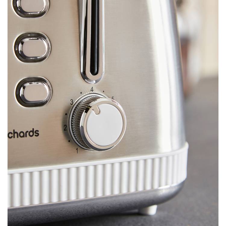 Morphy Richards Mexborough 4 slice toaster white, imported from the UK