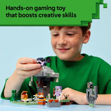 LEGO Minecraft Pale Garden building toy 243 pieces - British product