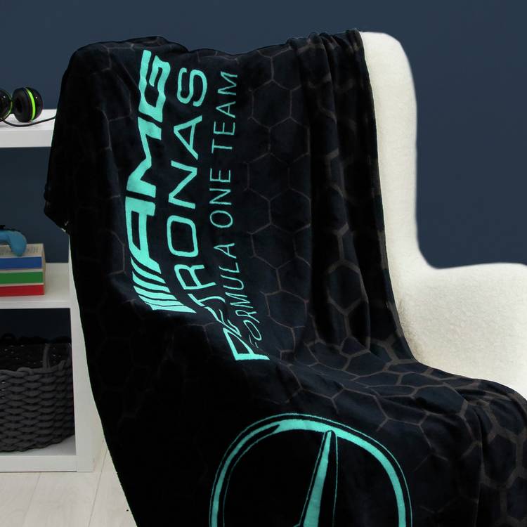 Mercedes F1 fleece throw black 150x100cm, UK version