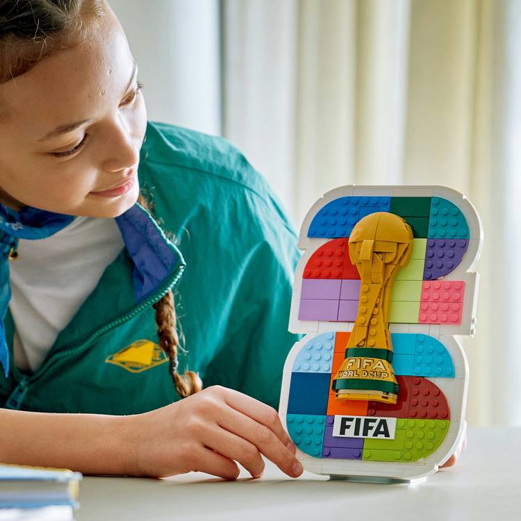 LEGO FIFA World Cup 2026 Official Emblem building set - British product