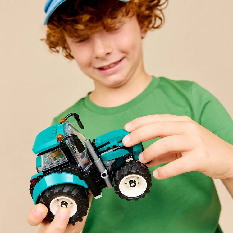 LEGO City Tractor building set 204 pieces (British brand)