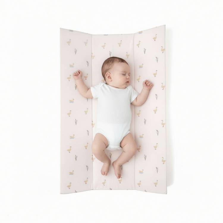 Clair de Lune anti-roll wedge baby changing mat, UK version