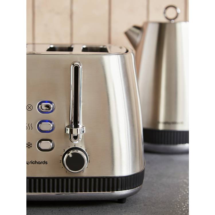 Morphy Richards Mexborough 4 slice toaster in black, imported from the UK