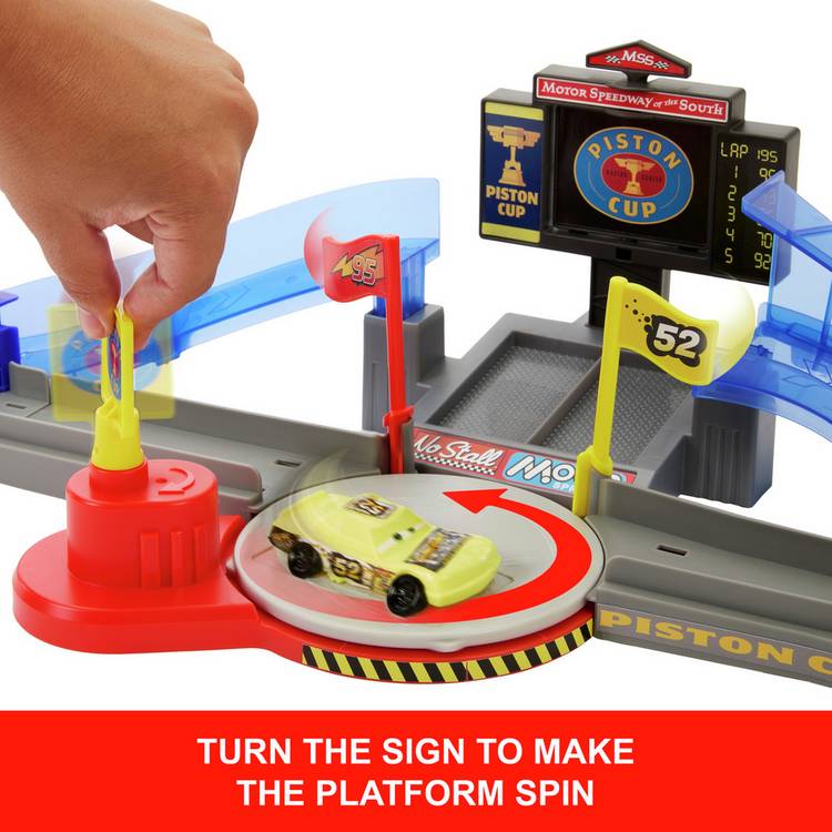 Disney and Pixar Cars Piston Cup speedway playset with Lightning McQueen, UK version