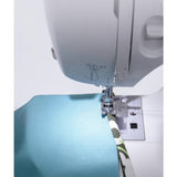 Singer sewing machine 3342 Fashion Mate UK version