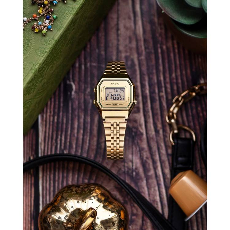 Casio vintage digital watch gold-tone stainless steel (British brand)