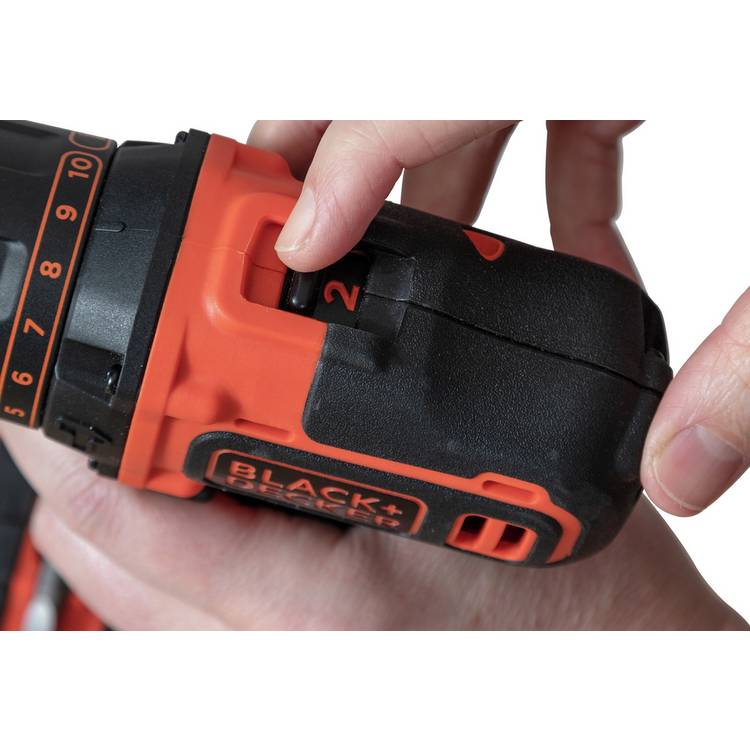 Black+Decker 18V cordless hammer drill with battery, UK version