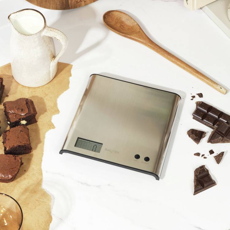 Salter stainless steel digital kitchen scales 3kg capacity, UK version