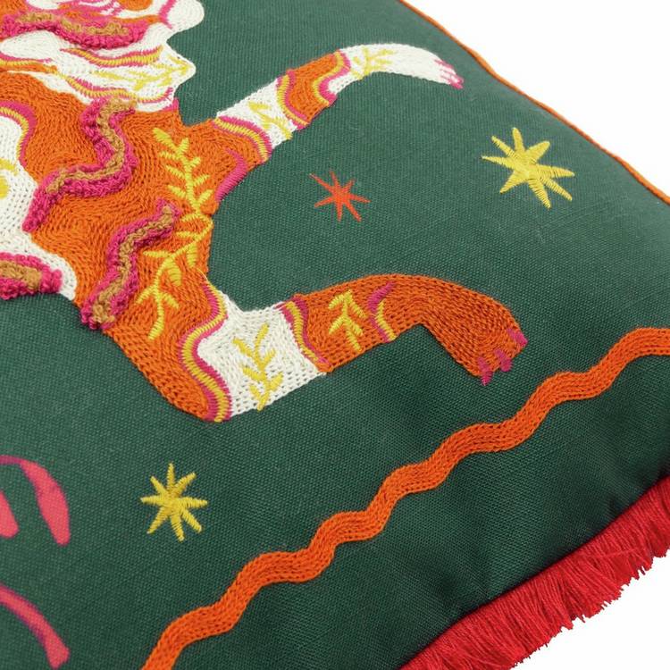 Furn tufted tiger cushion green 45x45cm - British product