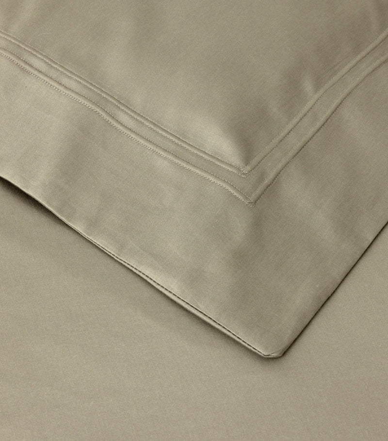 Yves Delorme Triomphe Kaki duvet cover 240x220cm (British brand)
