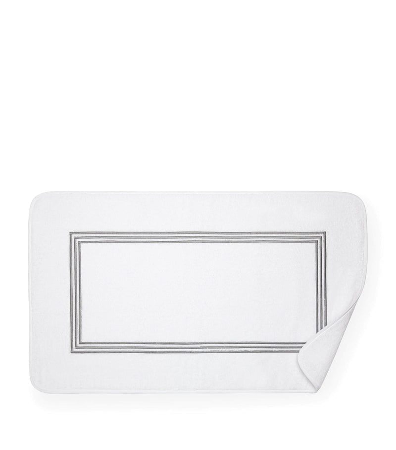 Pratesi Tre Righe bath mat 50cm x 90cm, imported from the UK