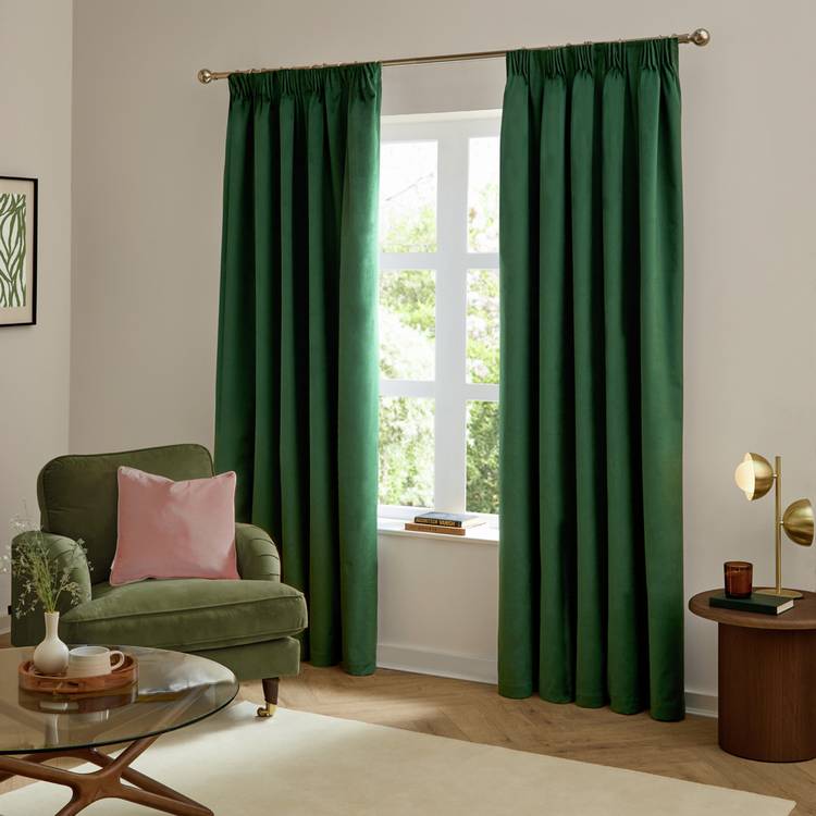 Furn velvet blackout pencil pleat curtains emerald green 117x137cm - British product