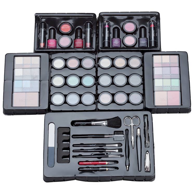 Technic professional beauty case makeup kit - British product