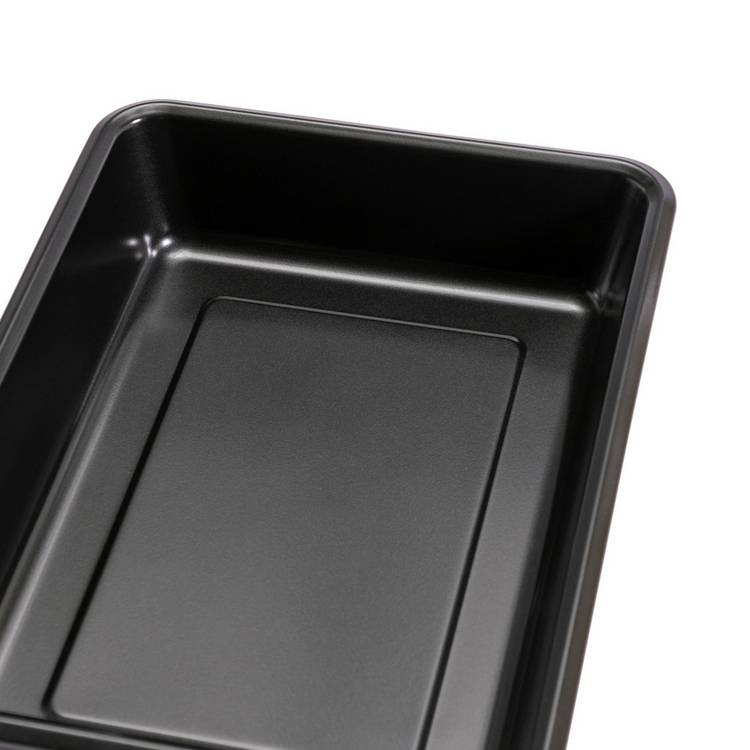Habitat 5 piece baking set trays and muffin tin - British product