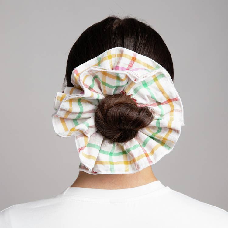 Freedom checked ruffle scrunchie, UK version