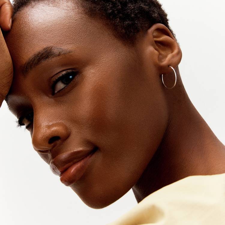 Revere sterling silver sleeper hoop earrings 21mm, imported from the UK