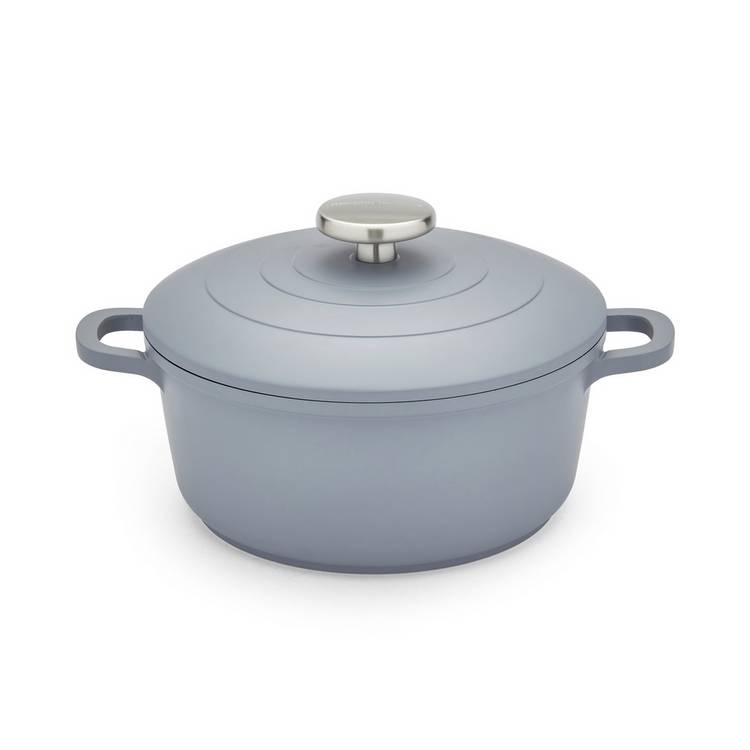 Morphy Richards casserole dish 2.3L grey, imported from the UK