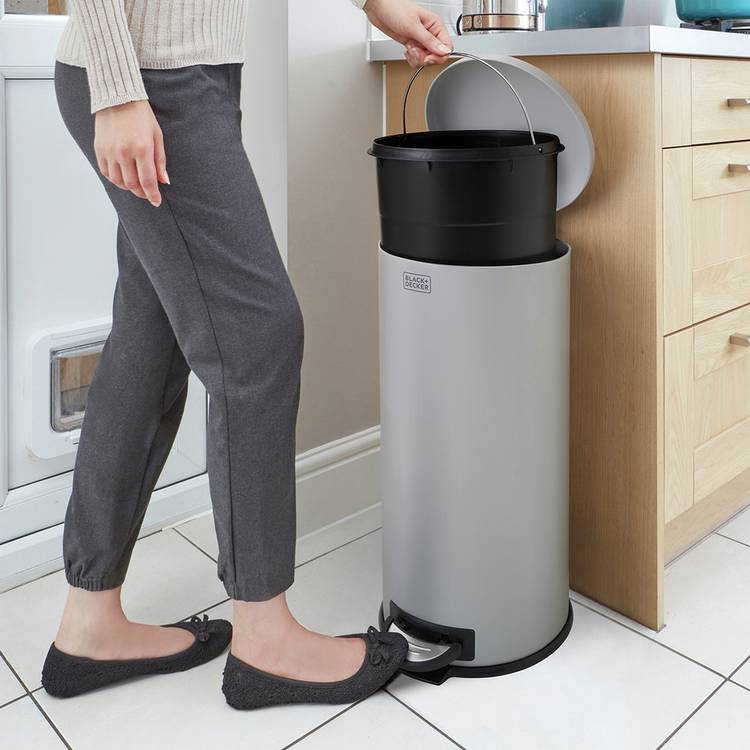 Black+Decker pedal bin grey 30 litre - British product