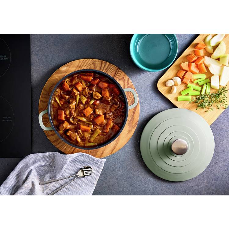 Morphy Richards green casserole dish 4.1 litre - British product