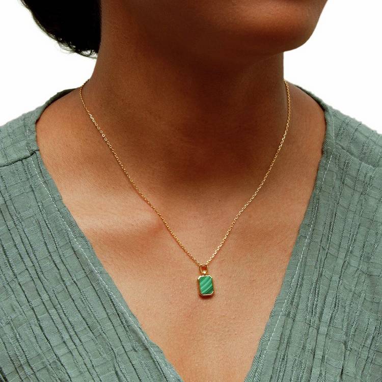 Revere gold plated malachite necklace with adjustable chain, UK version