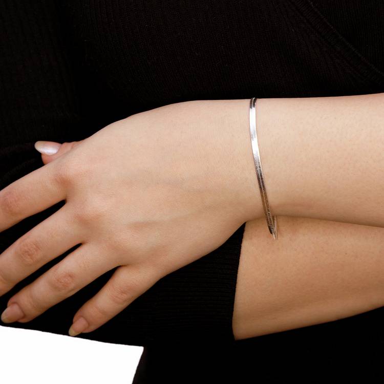 Revere sterling silver flat herringbone bracelet, UK version