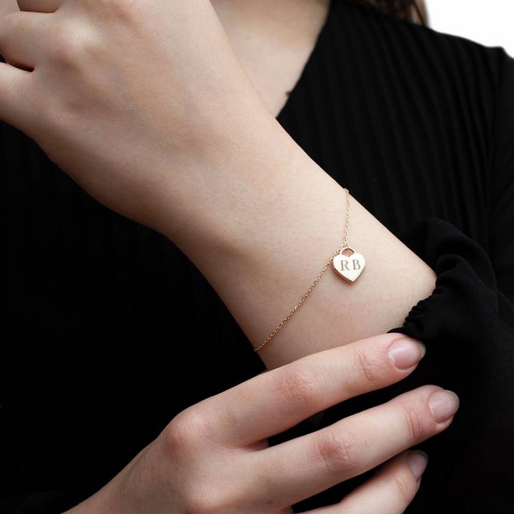 Revere 9ct yellow gold heart bracelet 19cm, imported from the UK