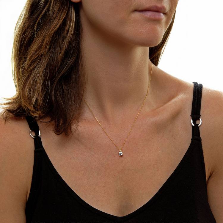 Revere 9ct yellow gold cubic zirconia pendant necklace, UK version