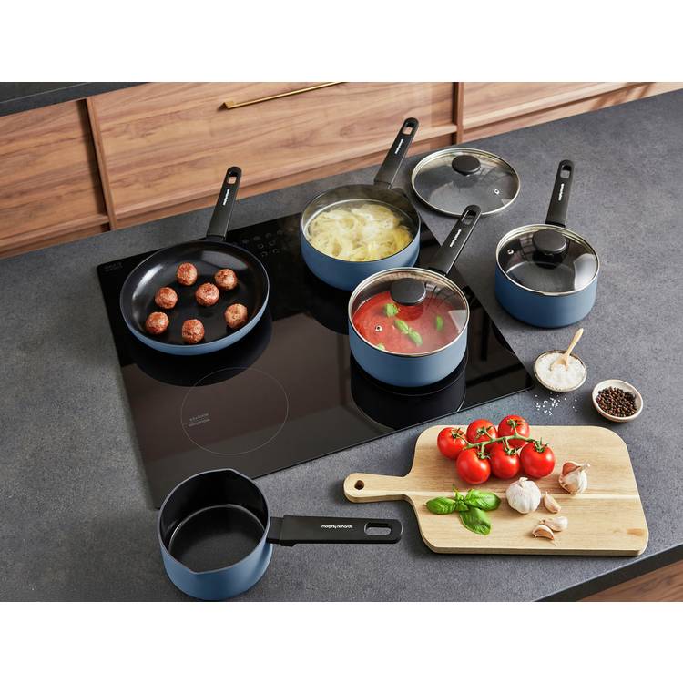 Morphy Richards 5 piece aluminium saucepan set blue, UK version