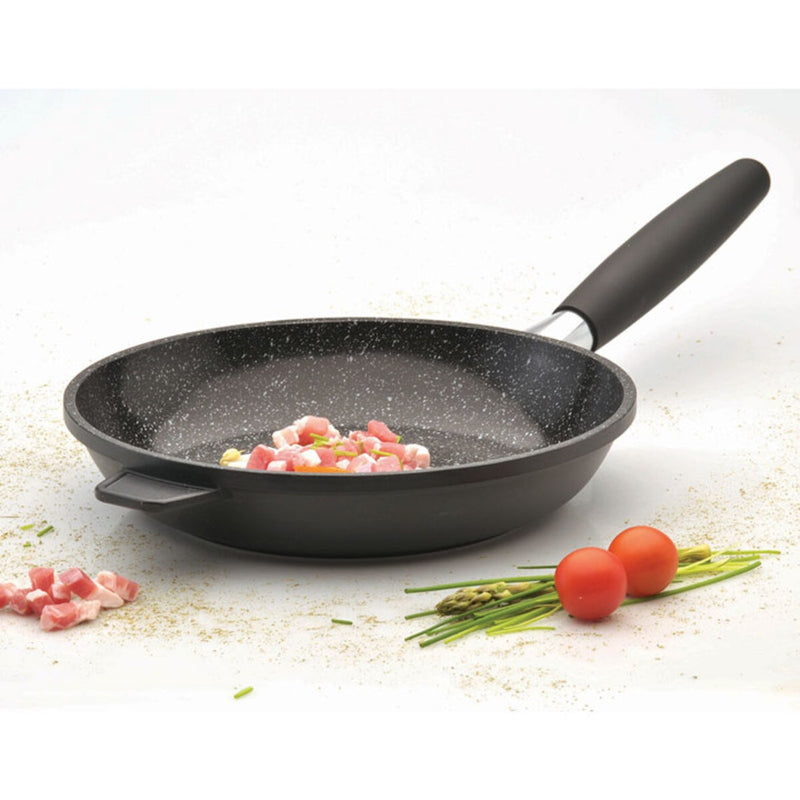 BergHOFF Eurocast Discovery 8 Piece Cookware Set - British product