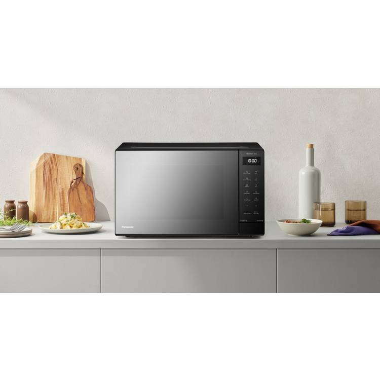 Panasonic 1000W solo microwave 32L black, imported from the UK