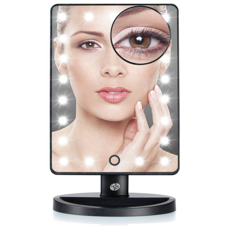 Rio 21 LED illuminated cosmetic mirror (British brand)