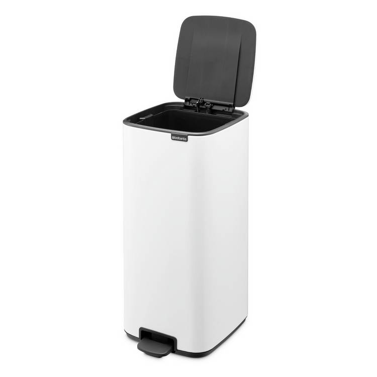 Brabantia Bo white pedal bin 30 litre, UK version