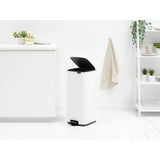 Brabantia Bo white pedal bin 30 litre, UK version