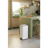 Brabantia Bo white pedal bin 30 litre, UK version