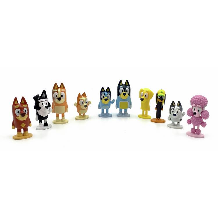 Bluey Busy Book with 10 figurines and playmat - British product