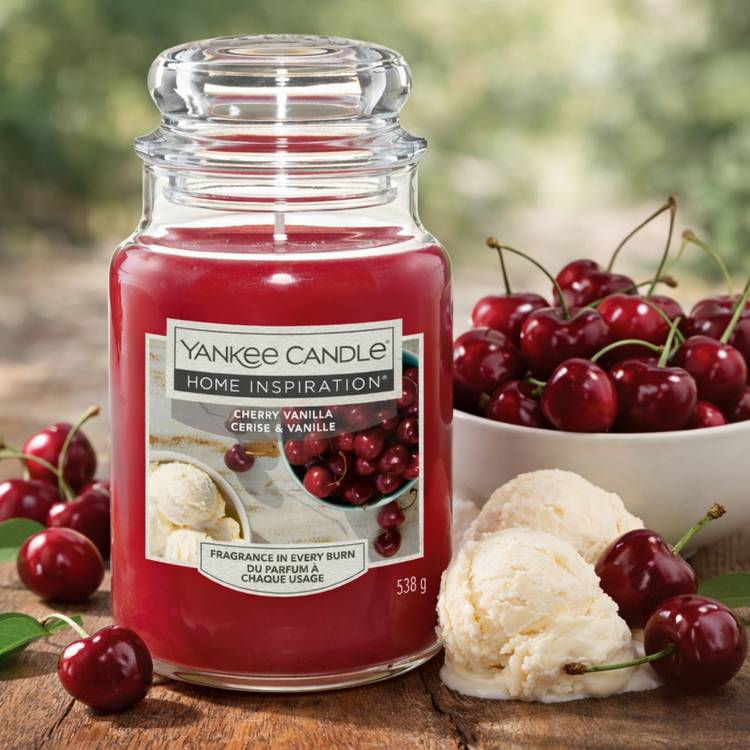 Yankee Candle scented candle Cherry Vanilla large (British brand)