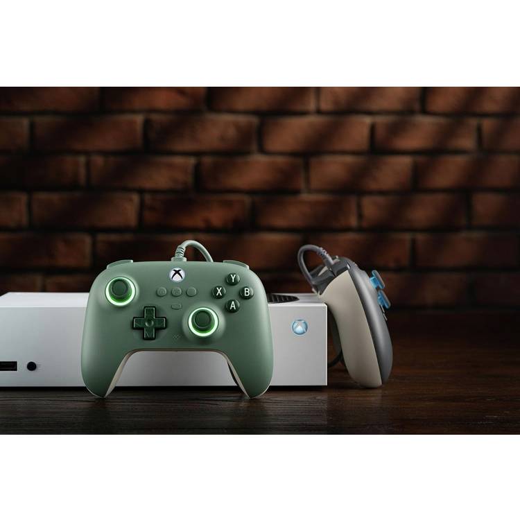 8BitDo C Wired Controller Green, imported from the UK