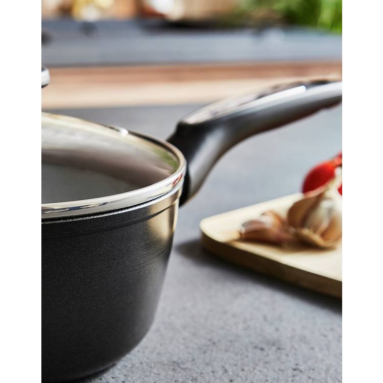 Morphy Richards 3 piece aluminium saucepan set, UK version