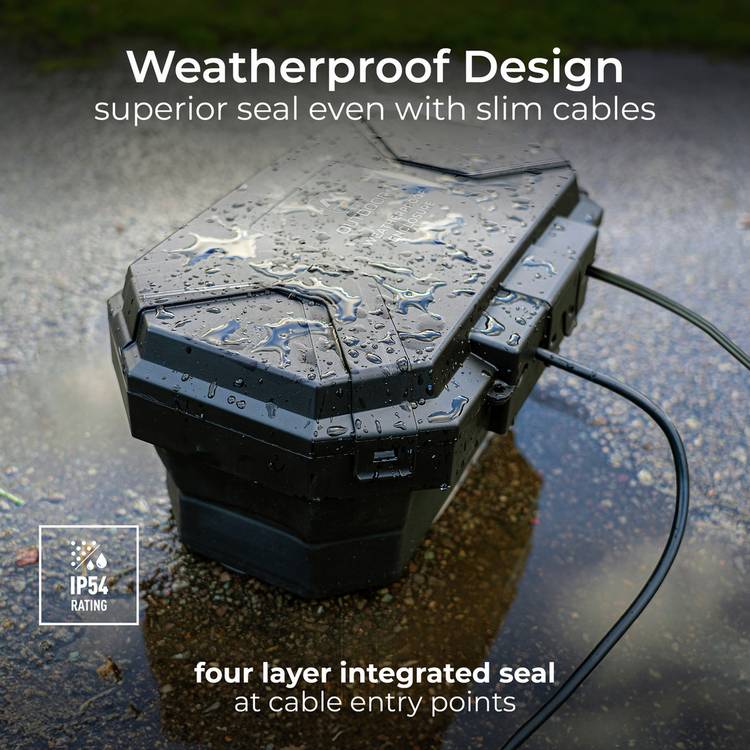 Masterplug weatherproof box with 4 sockets and 8m extension lead, UK version